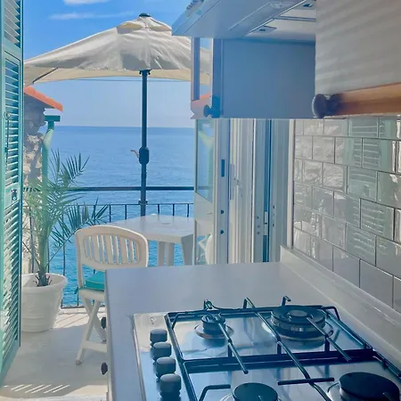 Families Or Groups 3 Terrazzi Penthouse On Sea W Ac アパート